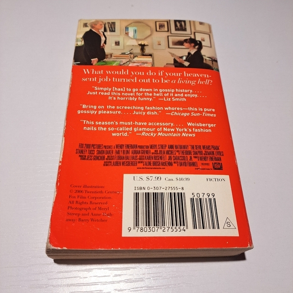 The Devil Wears Prada : A Novel by Lauren Weisberger (2006, Trade Paperback)book - Picture 4 of 6